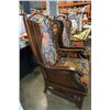 Image 4 : 2 WOOD WINGBACK CHAIRS