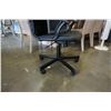 Image 3 : ROLLING GAS LIFT OFFICE CHAIR AND HP MONITOR