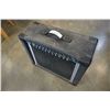 Image 2 : PEAVY BACKSTAGE CHORUS 208 SPEAKER WITH FOOT SWITCH