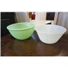 Image 2 : LOT OF PYREX BOWLS, FIRE KING BOWL, ENAMELED DISH AND