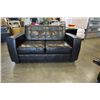 Image 2 : BLACK LEATHER LOVESEAT