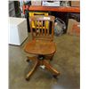 Image 1 : VINTAGE OAK ROLLING OFFICE CHAIR