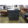 Image 1 : WOOD 8 DRAWER DRESSER