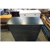 Image 2 : WOOD 8 DRAWER DRESSER
