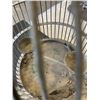 Image 2 : HEAVY METAL BIRD CAGE