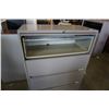 Image 2 : METAL 4 DRAWER LATERA FILING CABINET
