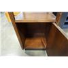 Image 3 : VINTAGE SHELF WITH GLASS SHELVES 77 INCHES TALL