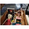 Image 2 : Box of Betty Boop collectibles including porcelain statue
