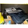 Image 2 : 3 BOXES OF CLOTHING AND BABY ITEMS