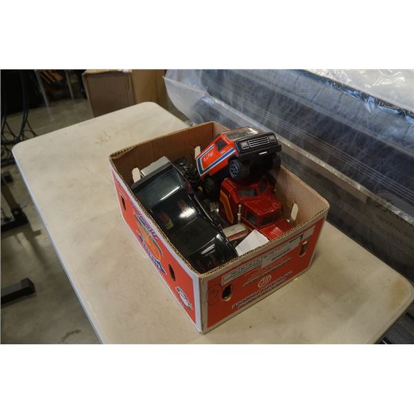 Tootsie toy, MF 2805 Massey ferguson tractor, cast iron tractor, AJ Foyt tonka truck, ERTL, hydromat