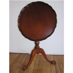 Antique Light Mahogany Round Tilt Top End Table#1690195