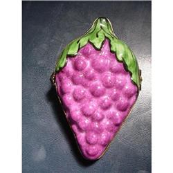 French hand painted Limoges box signed #1692334