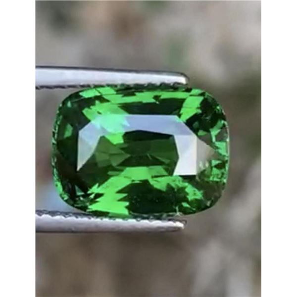 Natural Vivid Green Tsavorite Garnet 5.29 Cts - VVS