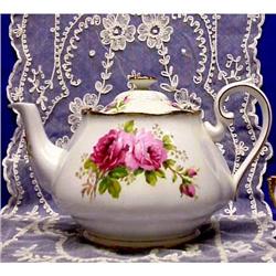 Royal Albert  TEA POT American Beauty #1667828