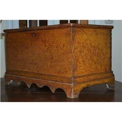 Rare vinegar-painted Moravian blanket chest #1710687