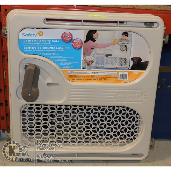 NEW DOREL EASY FIT CHILD / PET GATE