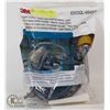 Image 1 : 3M QUICK LATCH RESPIRATOR SIZE LARGE