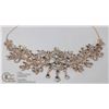 Image 1 : LADIES ROSE TONE RHINESTONE JEWELLERY NECKLACE