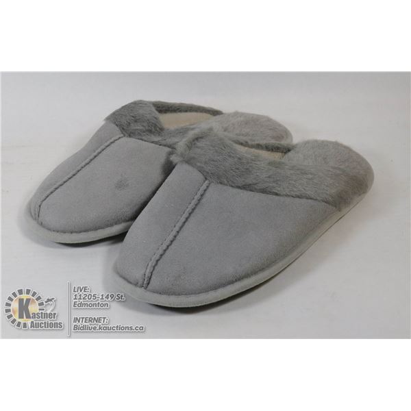 SLIP ON SLIPPERS SIZE 11