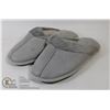 Image 1 : SLIP ON SLIPPERS SIZE 11