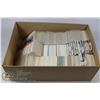 Image 1 : BOX OF VARIOUS HOCKEY,BASEBALL AND FOOTBALL CARDS