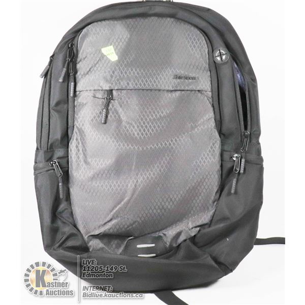 SHELDON BLACK BACKPACK WITH USB CORD