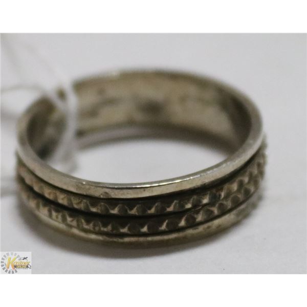 SPINNER RING -925 SILVER - NEW (84  )