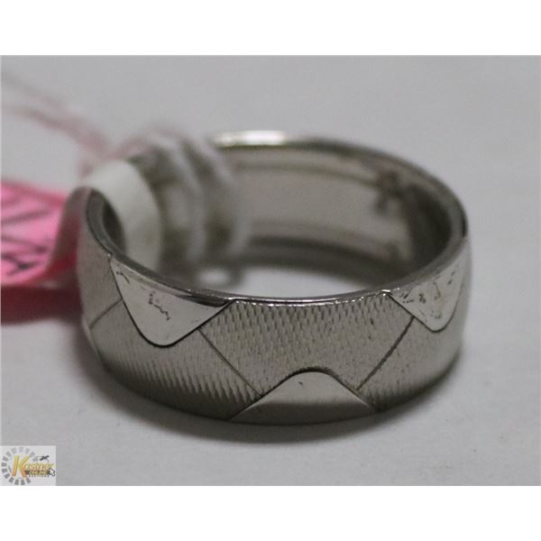 STAINLESS STEEL RINGS- NEW (75)