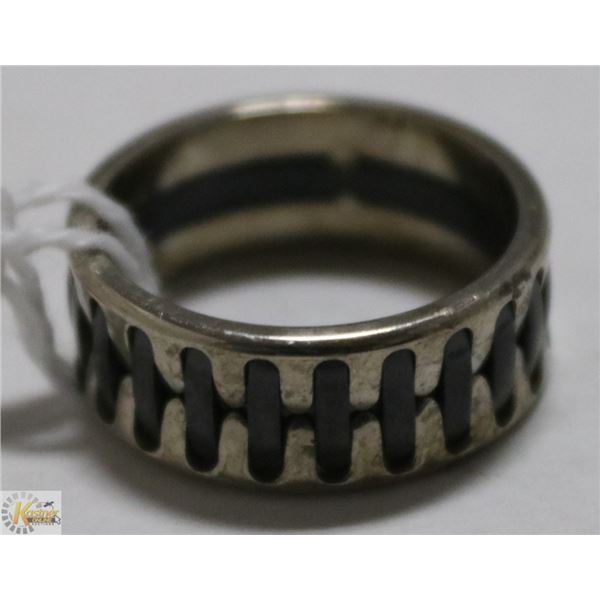 STAINLESS STEEL RINGS- NEW (68)