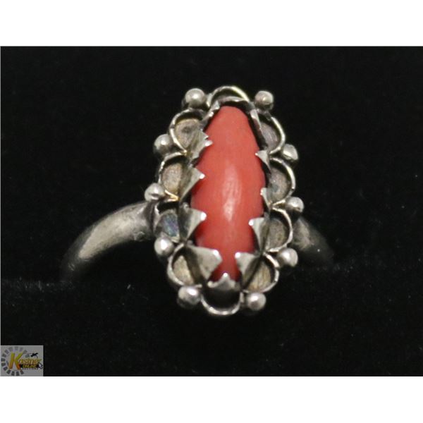 VINTAGE .925 STERLING RING SET WITH CORAL SIZE 6