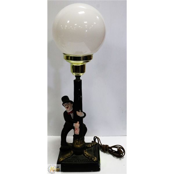 CHARLIE CHAPLIN 1950'S CHALKWARE GLOBE LAMP