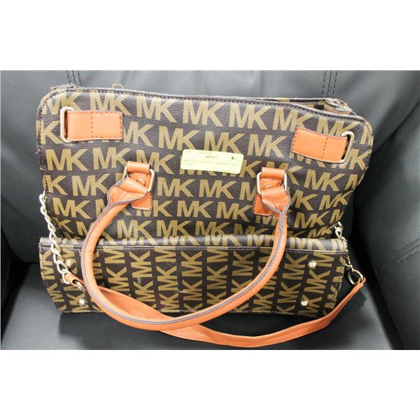 MICHAEL KORS MONOGRAM LARGE PURSE