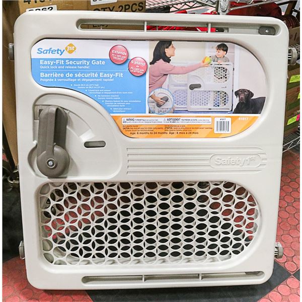 NEW DOREL EASY FIT CHILD / PET GATE