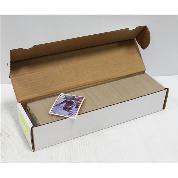 HI GRADE 1983-84 HOCKEY CARDS APPR. 800 ESTATE