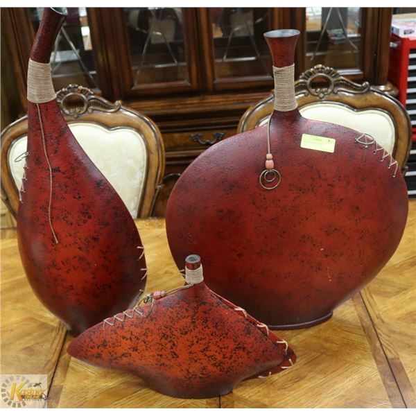 3 DECORATIVE VASES