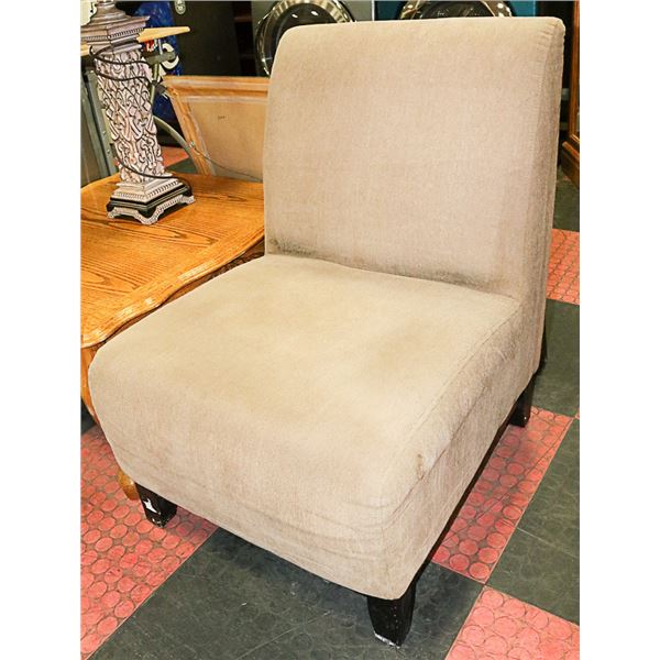 GOLDEN BROWN FABRIC ACCENT SIDE-CHAIR - PADDED