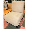 Image 1 : GOLDEN BROWN FABRIC ACCENT SIDE-CHAIR - PADDED