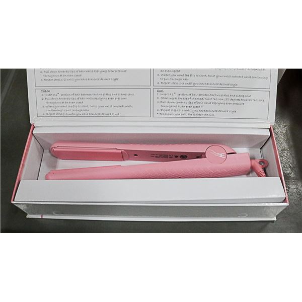 EVOLUTION PROFESSIONAL HAIR STRAIGHTENER