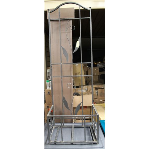 METAL FREE STANDING PLANTER BOX WITH DECORATIVE