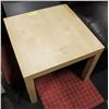 Image 1 : LIGHT WOOD AND DARK WOOD COFFEE TABLE SET (LIGHT