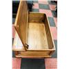 Image 4 : SOLID OAK BLANKET BOX