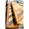 Image 4 : EXTRA LARGE SOLID PINE TABLE WITH 2 BENCHES