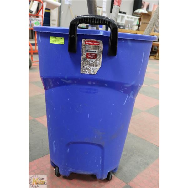 RUBBERMAID ROUGHNECK RECYCLING CONTAINER ON WHEELS