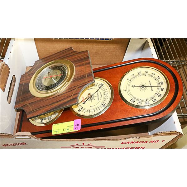 2 BAROMETERS