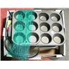 Image 1 : MIXED BAKEWARE LOT