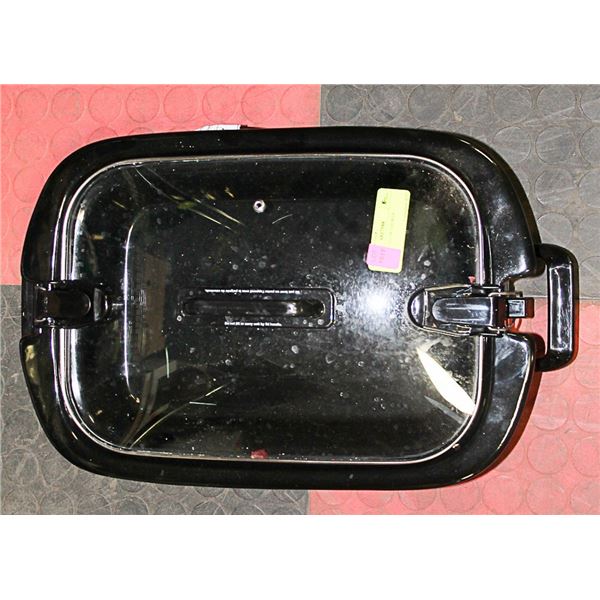 CROCKPOT SLOW COOKER