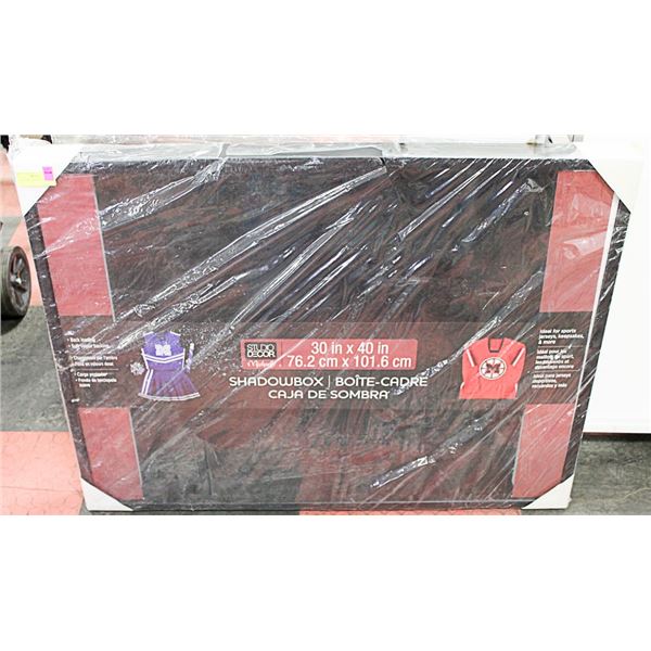 LARGE SHADOWBOX 30"X40"