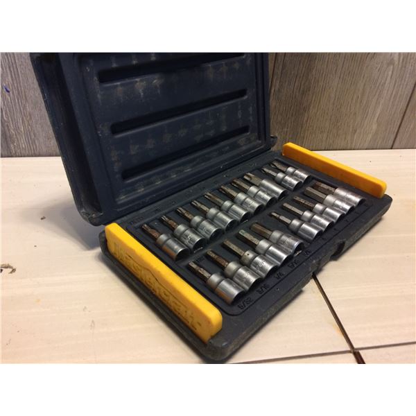 MASTERCRAFT 3/8 DRIVE HEX AND DRIVER BIT SET