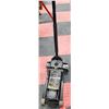 Image 1 : BLACK JACK 3 TON FLOOR JACK