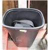 Image 1 : LARGE GARBAGE CAN
